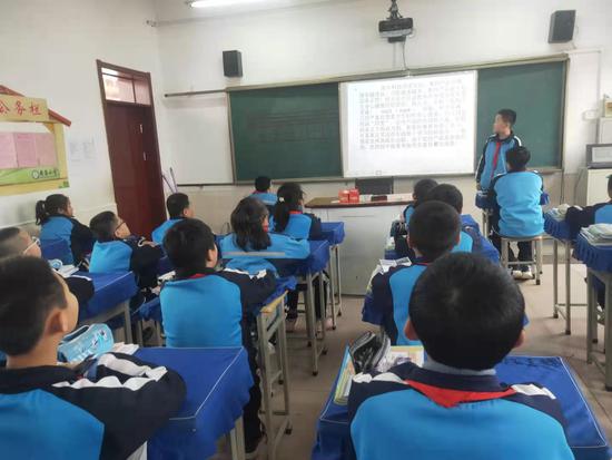 教學領域需戒除電子產品依賴，鏟除校園新“四害”育人歪風——兼論成人非學歷教育培訓規范化路徑